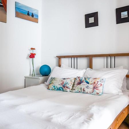 City Center Apt In Lively Bairro Alto! 리스본 외부 사진