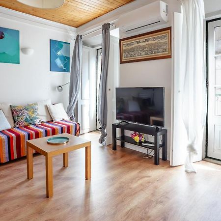 City Center Apt In Lively Bairro Alto! 리스본 외부 사진
