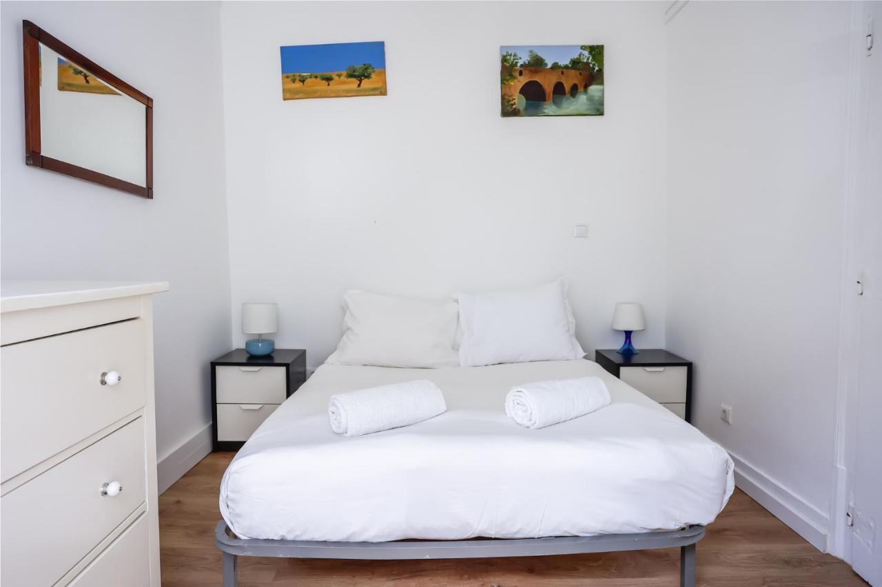 City Center Apt In Lively Bairro Alto! 리스본 외부 사진